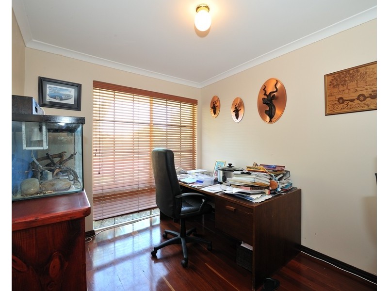 11 Dieppe Lane, Port Kennedy WA 6172