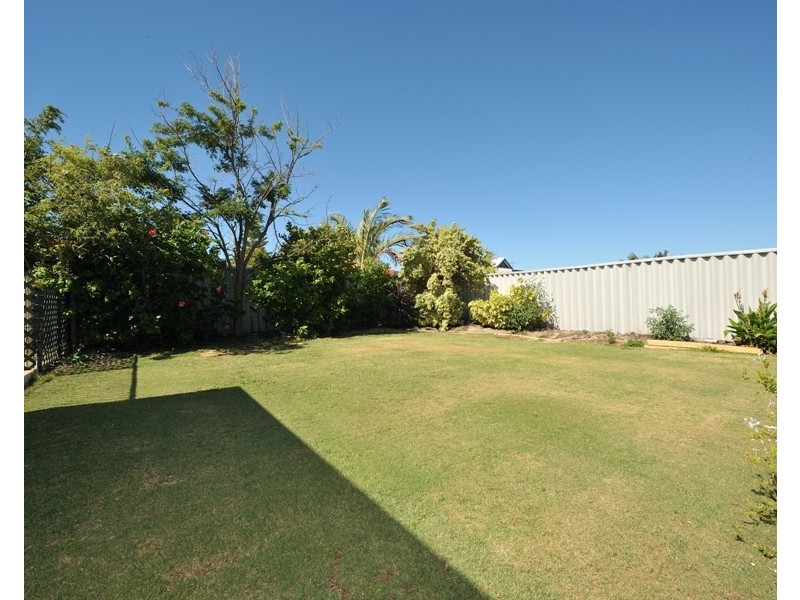 11 Dieppe Lane, Port Kennedy WA 6172