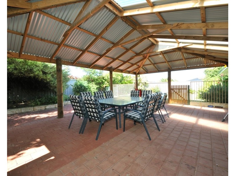 11 Dieppe Lane, Port Kennedy WA 6172