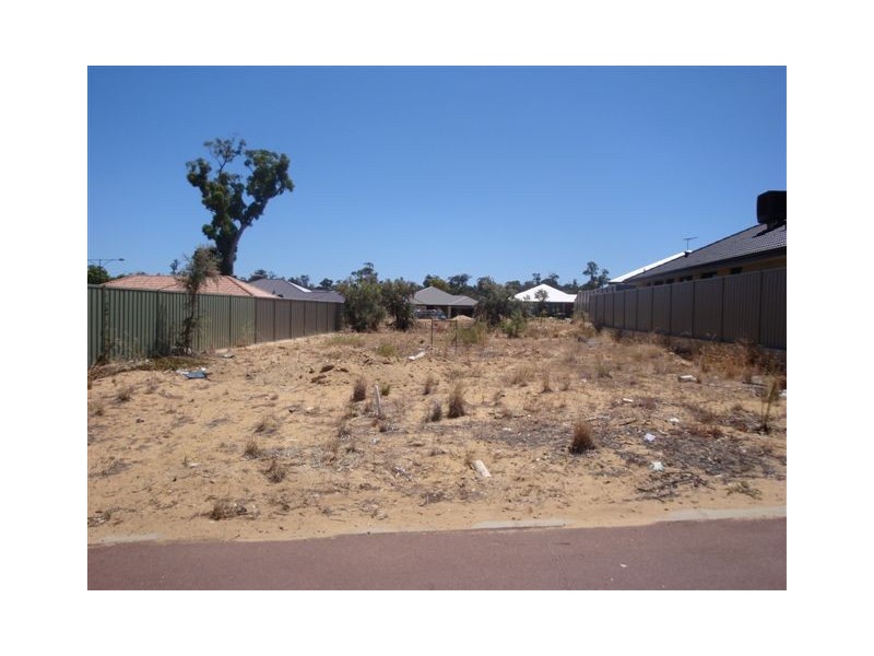 3 Berrow Place, Leda WA 6170