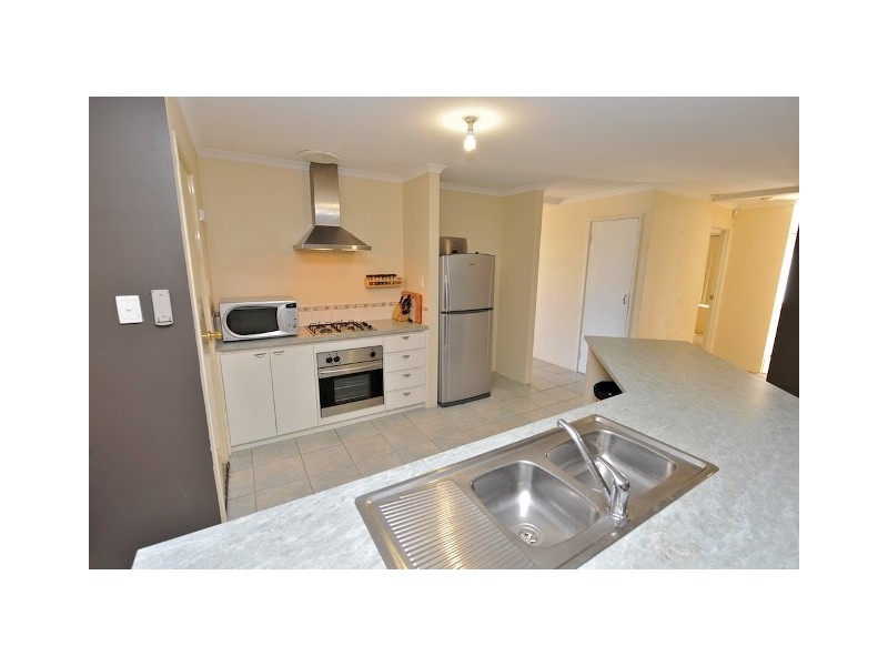 6 Pimento Circle, Port Kennedy WA 6172