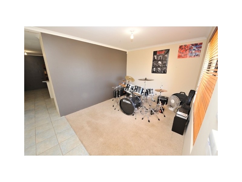 6 Pimento Circle, Port Kennedy WA 6172