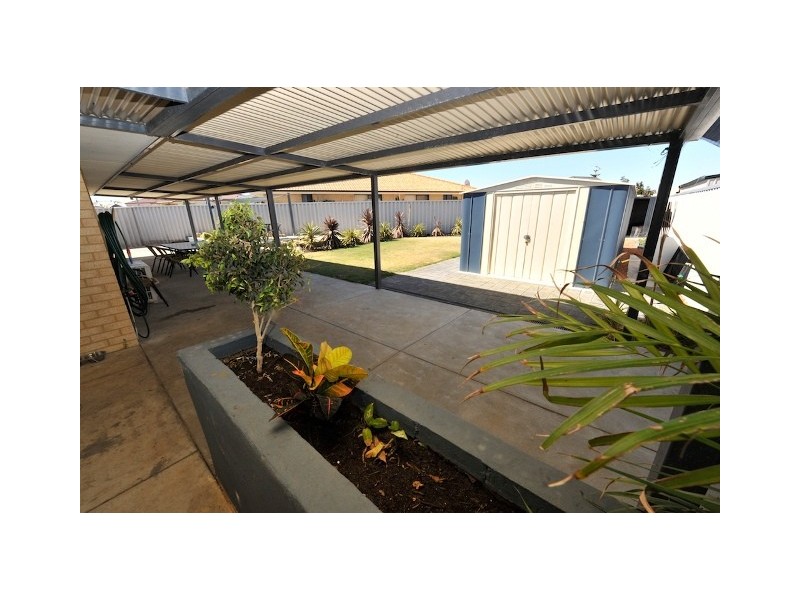 6 Pimento Circle, Port Kennedy WA 6172