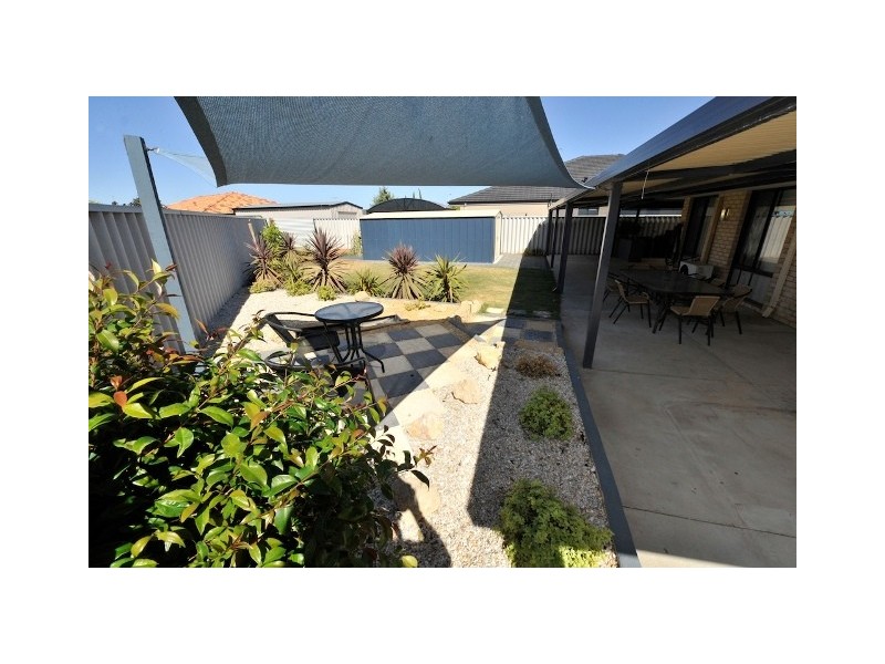 6 Pimento Circle, Port Kennedy WA 6172