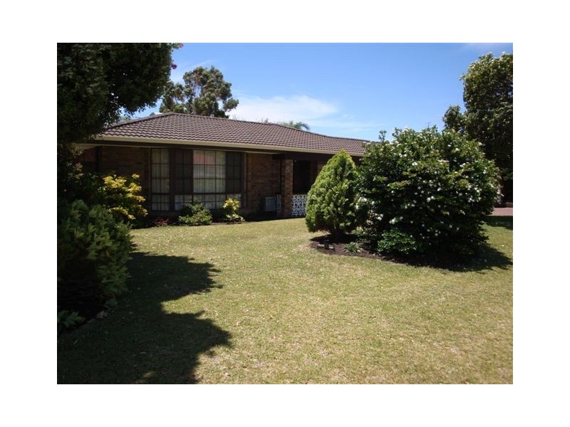 41 Caribbean Drive, Safety Bay WA 6169
