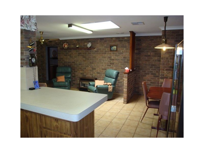 41 Caribbean Drive, Safety Bay WA 6169