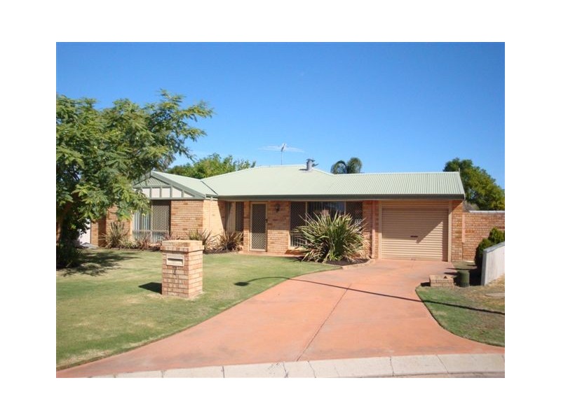 7 Fox Close, Waikiki WA 6169