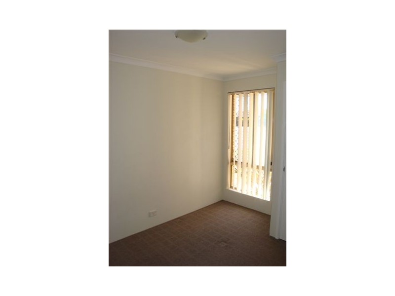 7 Fox Close, Waikiki WA 6169