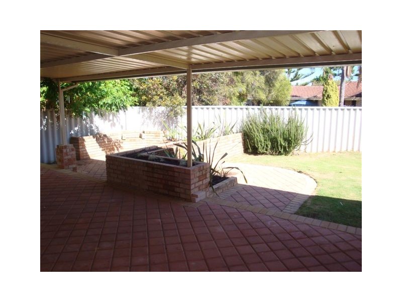 7 Fox Close, Waikiki WA 6169