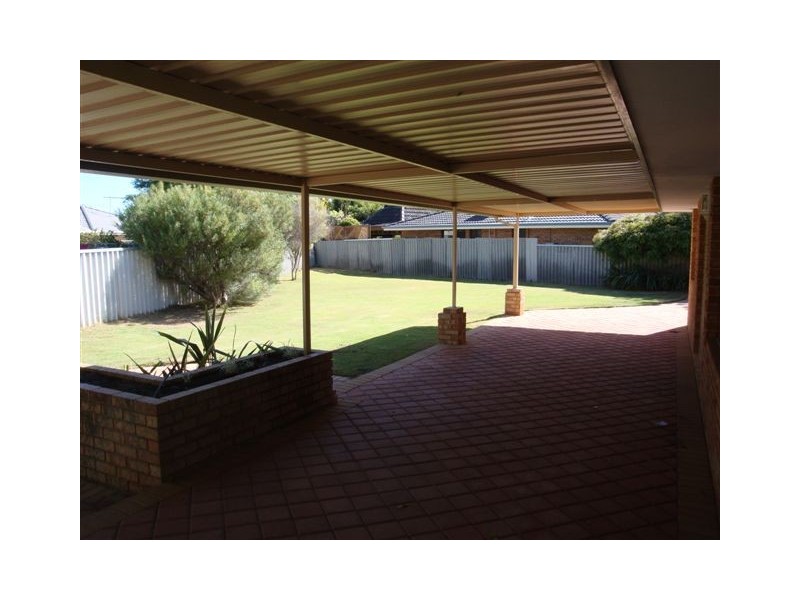 7 Fox Close, Waikiki WA 6169