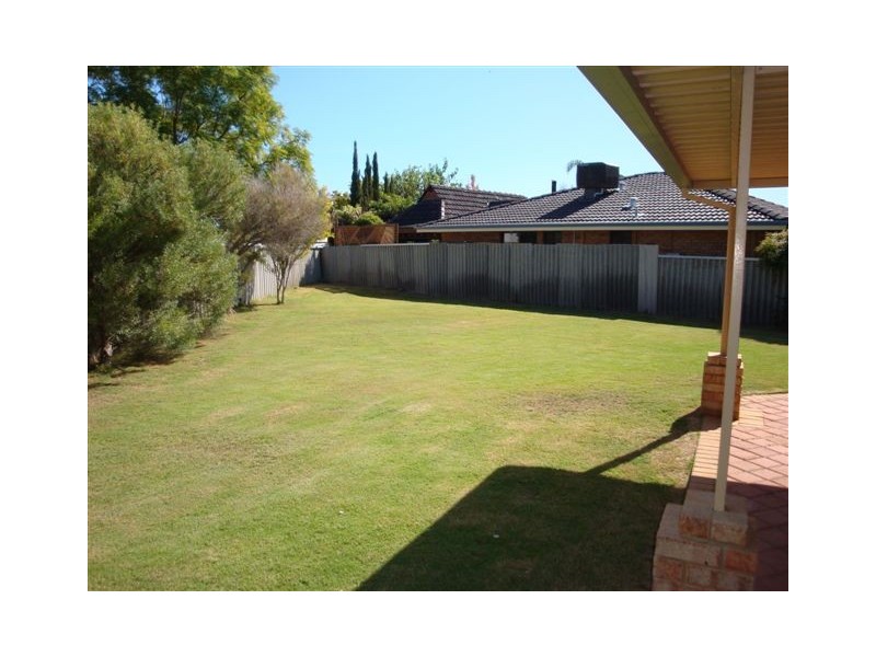 7 Fox Close, Waikiki WA 6169