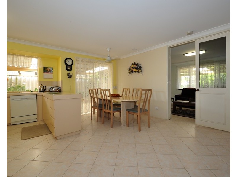 34 Woodbridge Drive, Cooloongup WA 6168