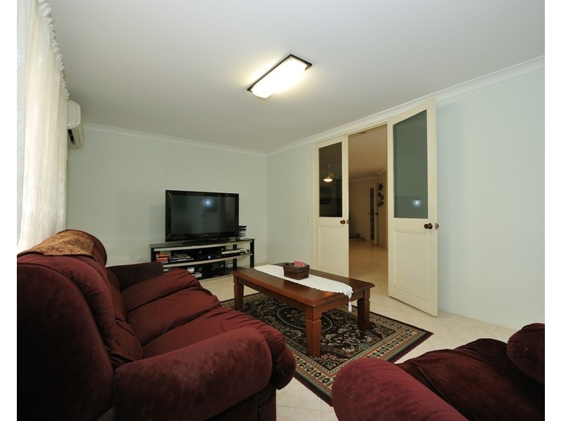 34 Woodbridge Drive, Cooloongup WA 6168