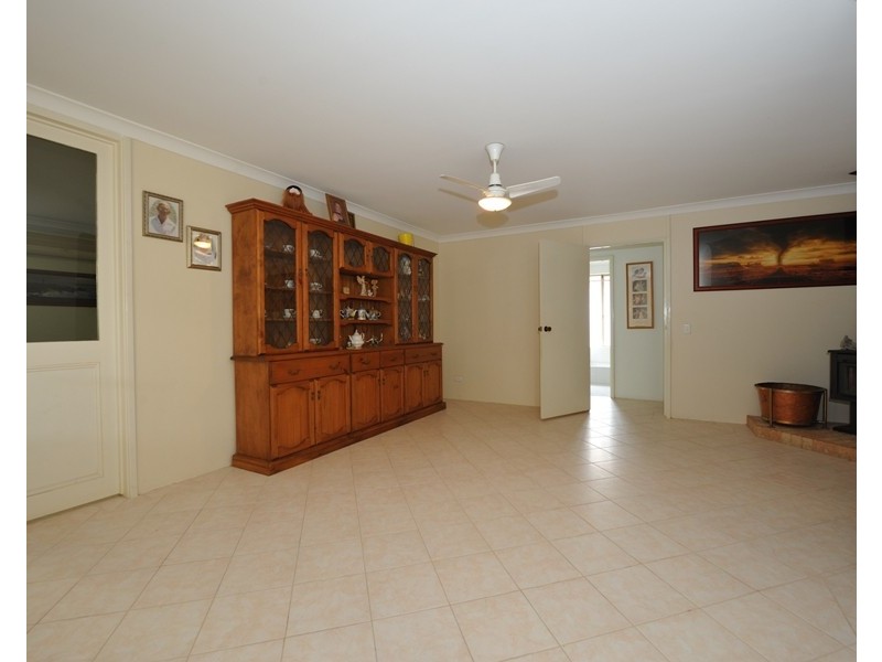 34 Woodbridge Drive, Cooloongup WA 6168