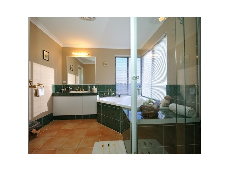 12 Madras Crescent, Port Kennedy WA 6172