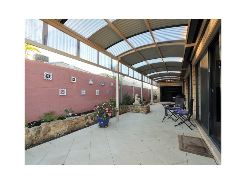 12 Madras Crescent, Port Kennedy WA 6172