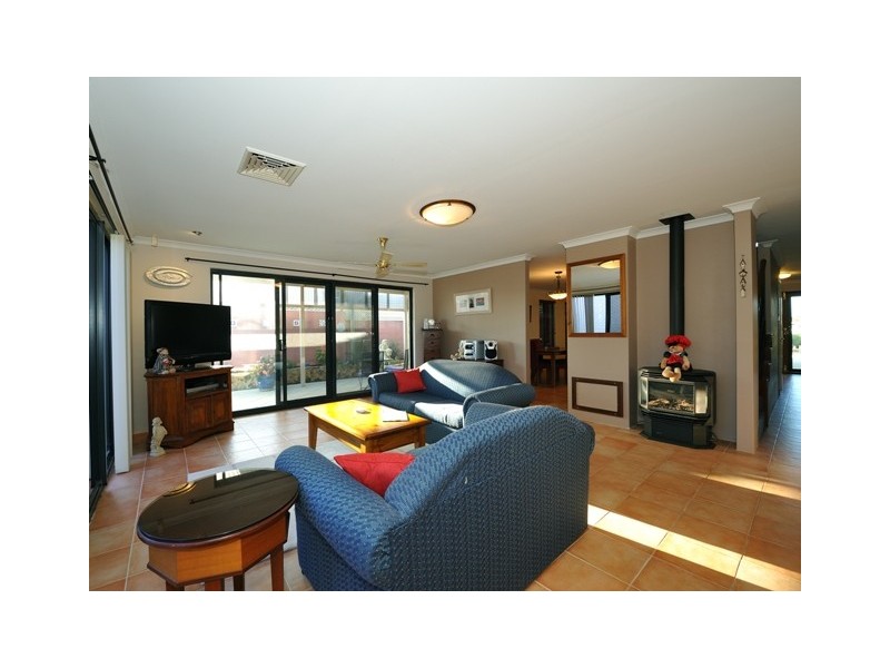 12 Madras Crescent, Port Kennedy WA 6172