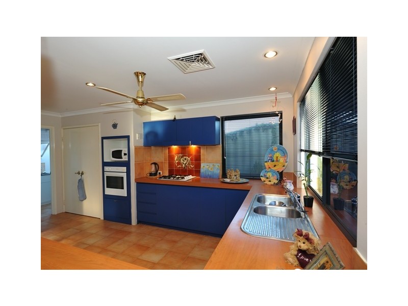 12 Madras Crescent, Port Kennedy WA 6172