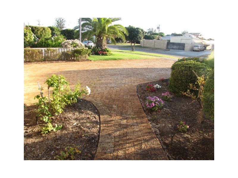 542 Safety Bay Road, Waikiki WA 6169