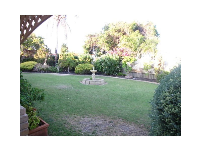 542 Safety Bay Road, Waikiki WA 6169