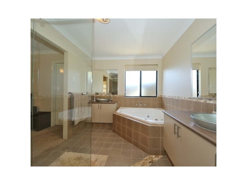 1 Echidna Court, Baldivis WA 6171
