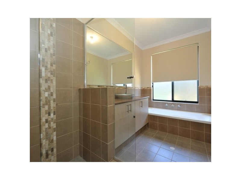 1 Echidna Court, Baldivis WA 6171