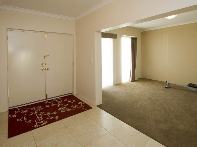 31 Almond Ave, Shoalwater WA 6169