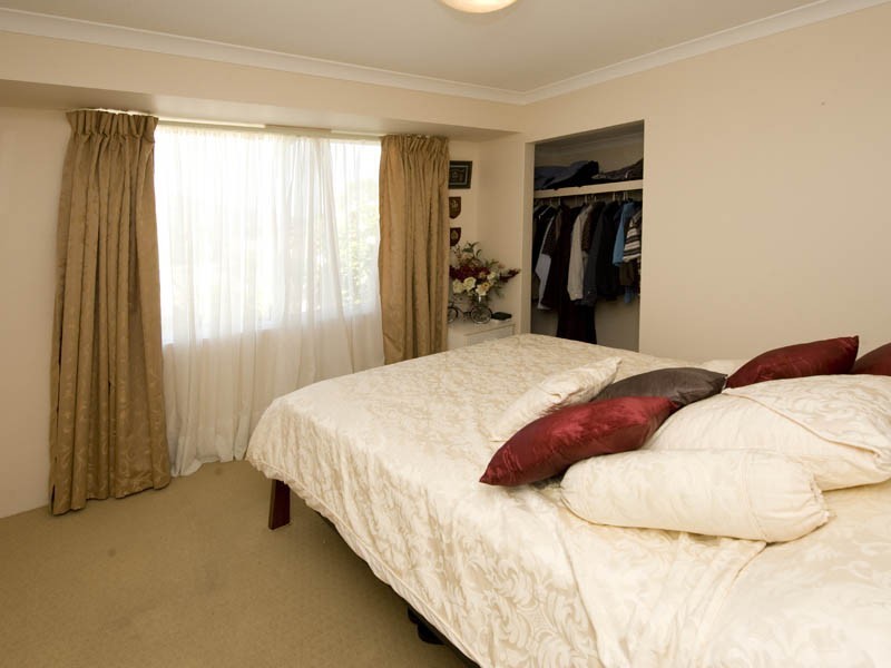 31 Almond Ave, Shoalwater WA 6169
