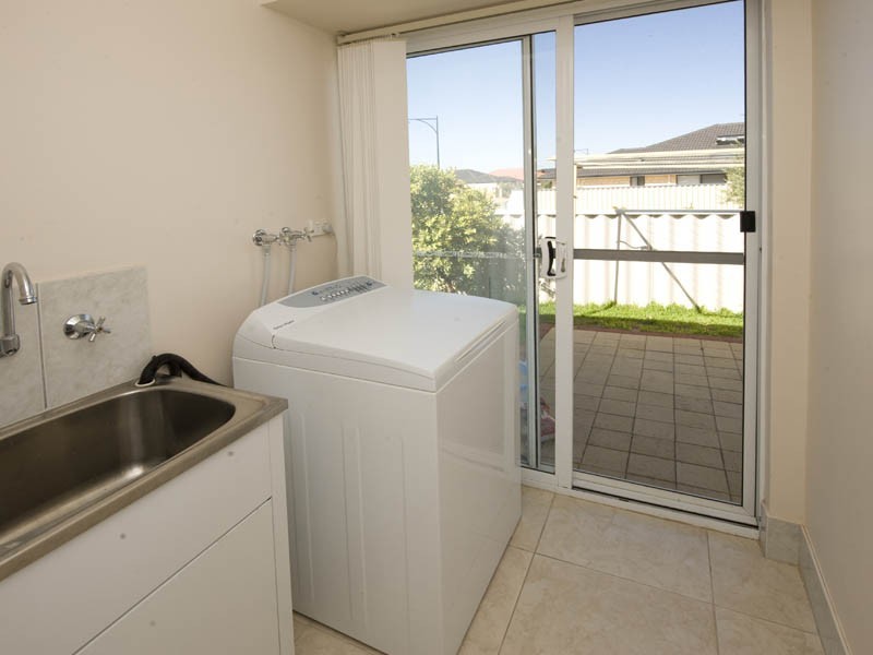 31 Almond Ave, Shoalwater WA 6169