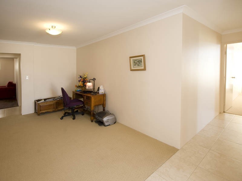 31 Almond Ave, Shoalwater WA 6169