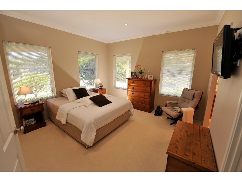 16  Hortonia Avenue, Secret Harbour WA 6173