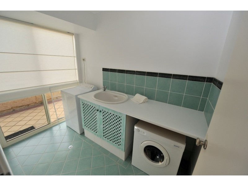 16  Hortonia Avenue, Secret Harbour WA 6173