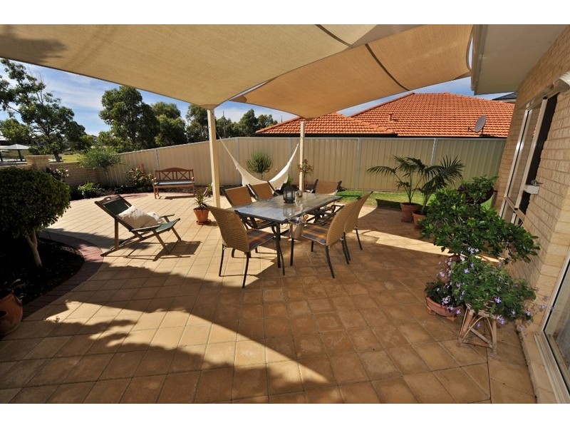 16  Hortonia Avenue, Secret Harbour WA 6173