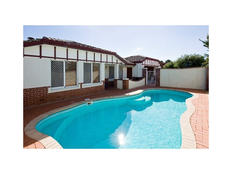 3 Bianco Place, Secret Harbour WA 6173