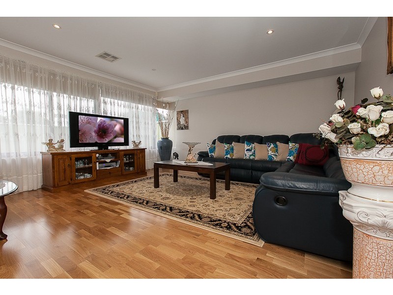 4 Atara Approach, Rockingham WA 6168