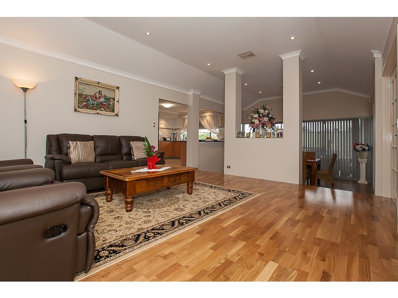 4 Atara Approach, Rockingham WA 6168