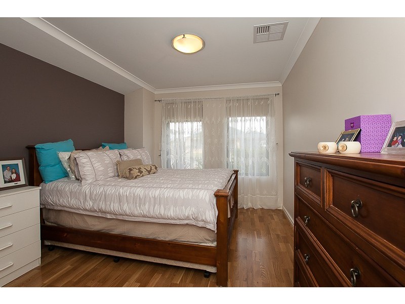 4 Atara Approach, Rockingham WA 6168