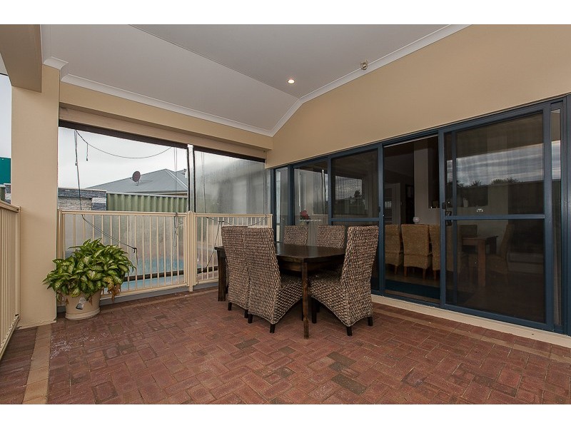 4 Atara Approach, Rockingham WA 6168