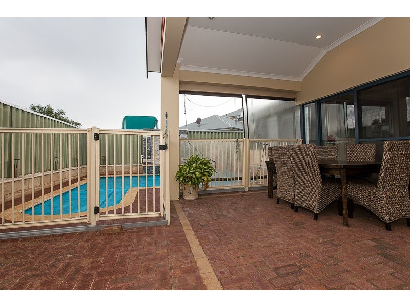 4 Atara Approach, Rockingham WA 6168