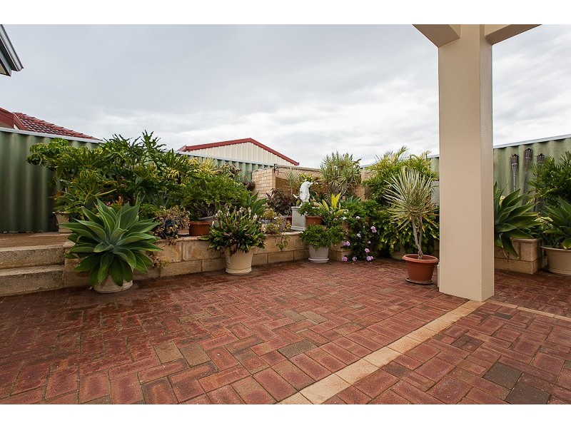 4 Atara Approach, Rockingham WA 6168