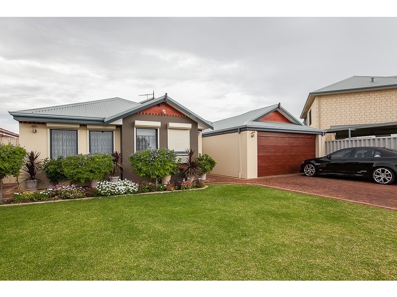4 Atara Approach, Rockingham WA 6168