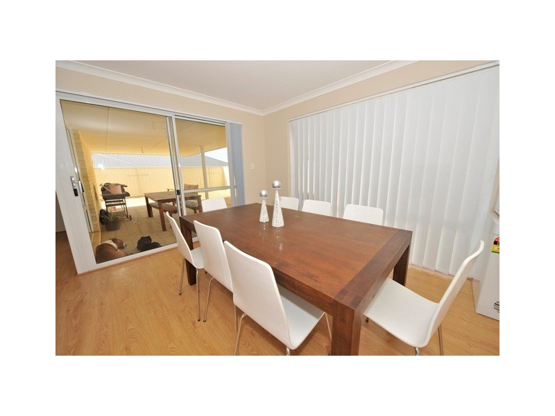 18 Battrass Loop, Baldivis WA 6171