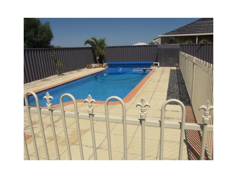 20 Seaspray Place, Waikiki WA 6169