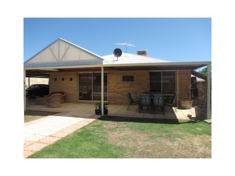 20 Seaspray Place, Waikiki WA 6169