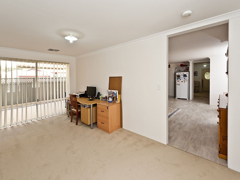 17 Cliveden Way, Wellard WA 6170