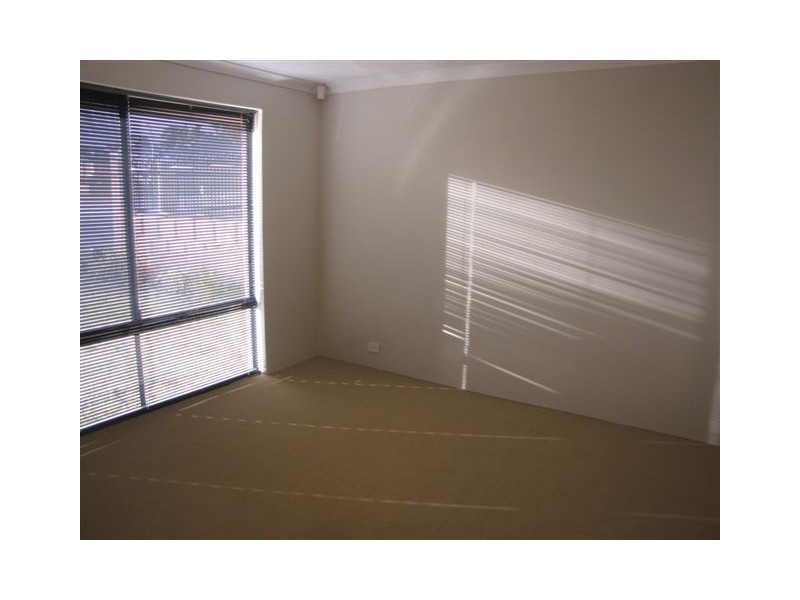 16 Oakham Way, Orelia WA 6167