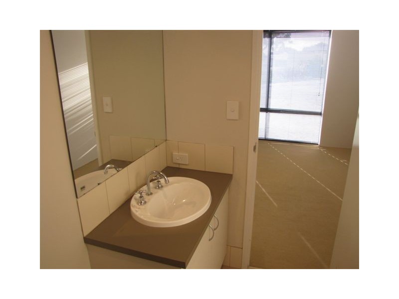 16 Oakham Way, Orelia WA 6167