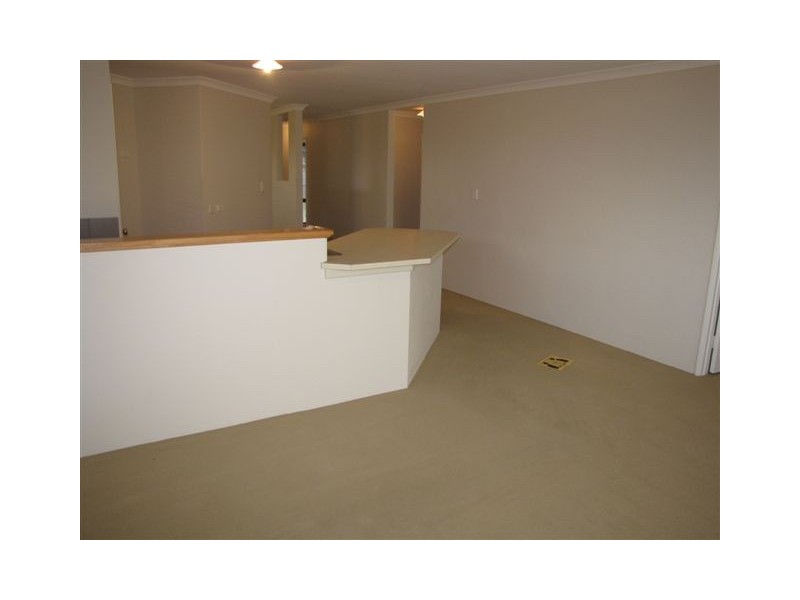 16 Oakham Way, Orelia WA 6167