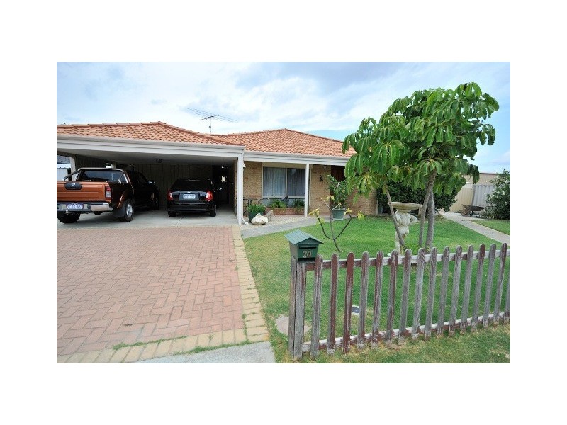 70 Oakwood Crescent, Waikiki WA 6169