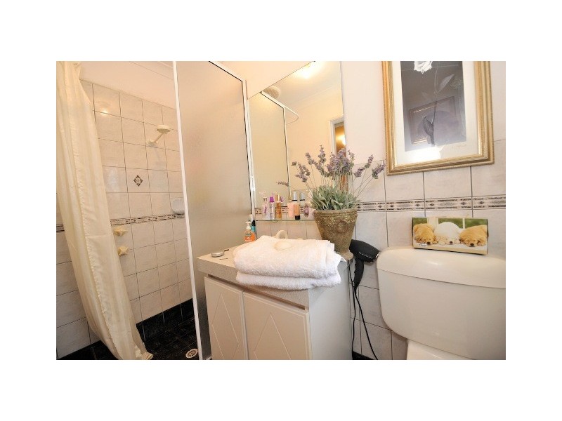 70 Oakwood Crescent, Waikiki WA 6169